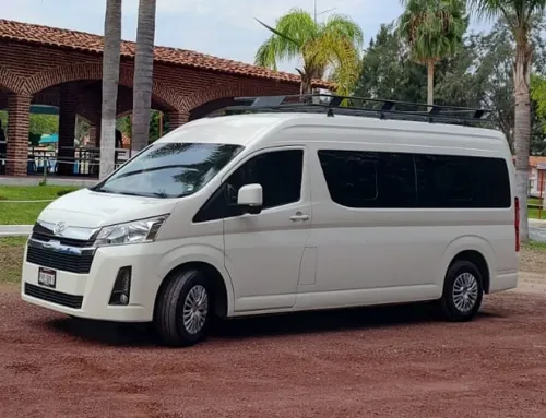 Toyota HIACE 2023